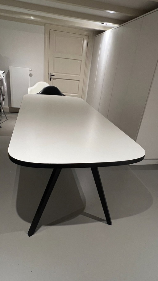 Dining table WOGG 200 x 90 x 74 in white/black