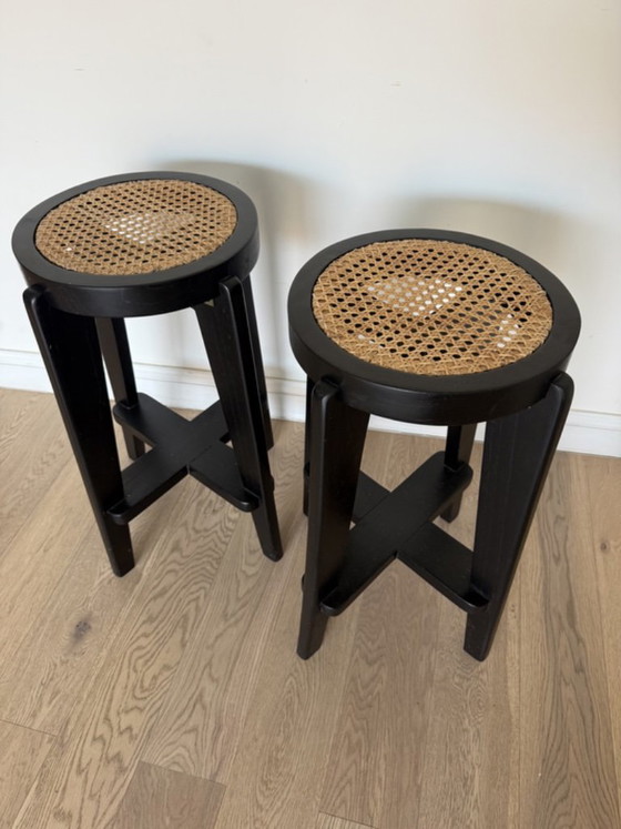 Set di 2 sgabelli da bar in legno Detjer DT.W.19 - Nero antracite – Rattan (photo 3 of 5)