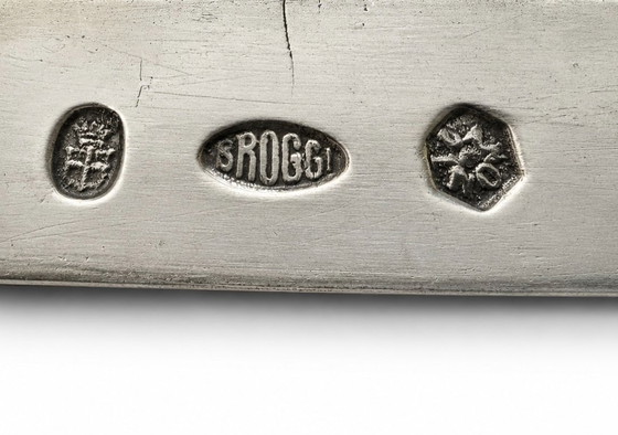 Par de bandejas de metal plateado, 41 x 26 cm, primera mitad del siglo XX. – Broggi, Accesorios de mesa (photo 2 of 6)