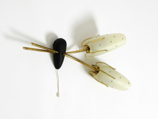 Wunderschöne, extrem seltene Messingwandlampe aus der Mitte des 20. Jahrhunderts mit bemalten Glasschirmen
