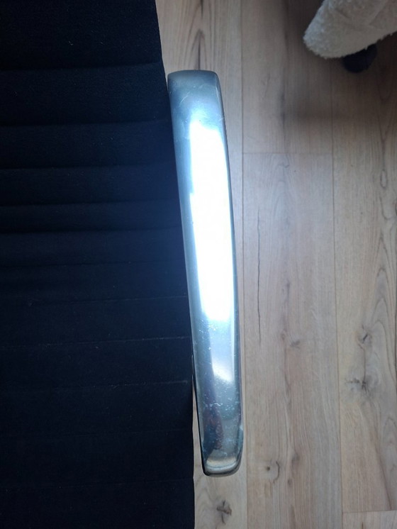 Image 1 of Vitra eames ea 124