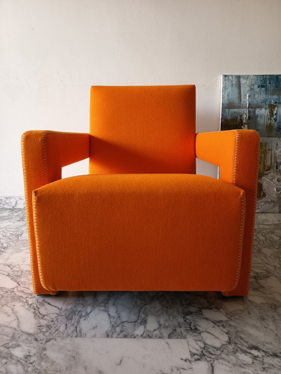 Image 1 of Fauteuil CASSINA Utrecht 637 en Laine Kvadrat Orange 13L par Gerrit Thomas Rietveld