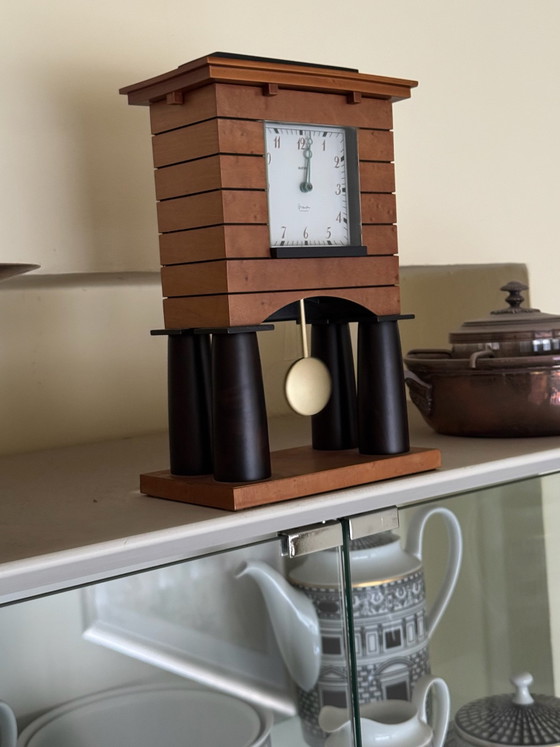 Alessi „Mantel Clock“ (Modell 03) by Michael Graves, Classico Postmoderno (1986), Orologi, Legno, Vetro (foto 7 di 7)