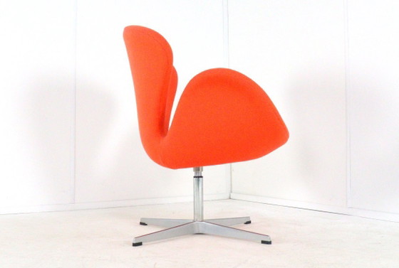 Image 1 of Fauteuil Imitation Swan Arne Jacobsen vintage