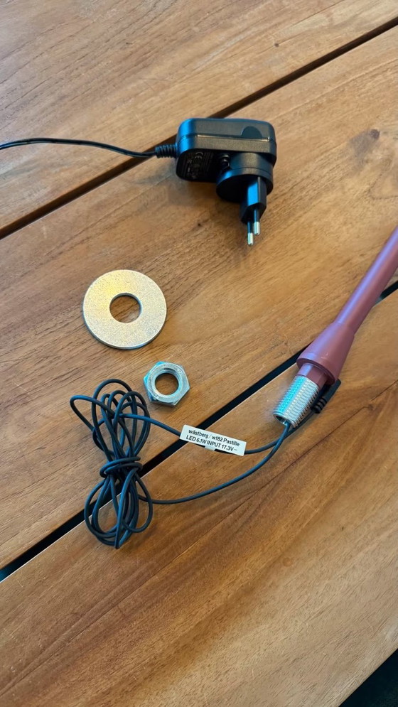 Image 1 of Lampada di design Wästberg w182 Pastille p2 PIN rossa