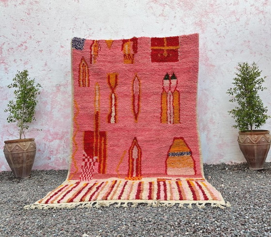 Image 1 of Magnificent handcrafted rug 200cm x 300cm