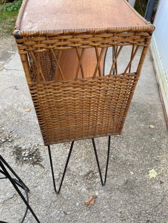 Image 1 of Bancone da bar vintage anni '50 con due sgabelli in rattan e metallo