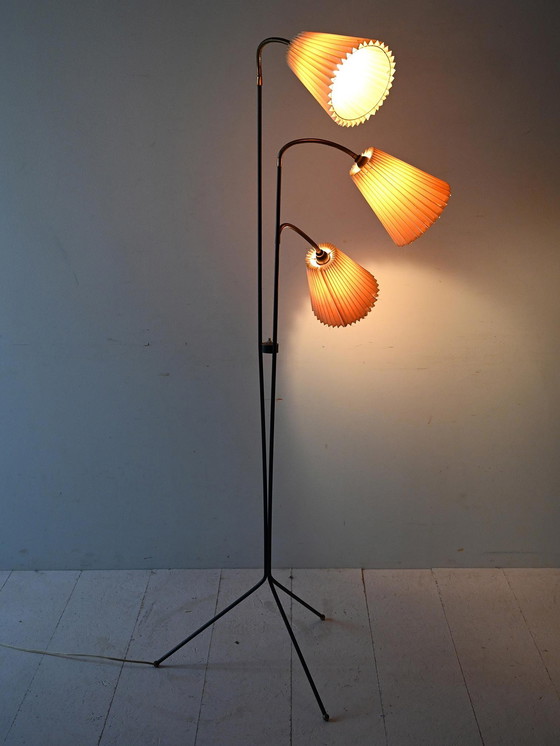 Image 1 of Scandinavische vloerlamp met drie armen uit 1950