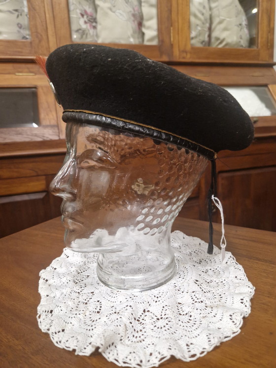 Image 1 of Glass head with beret