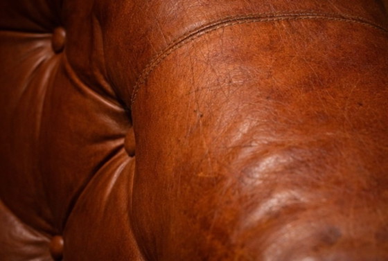 Image 1 of Ensemble de salon classique en cuir de style Chesterfield — Canapé 3 places + 2 fauteuils — Ensemble bibliothèque intemporel