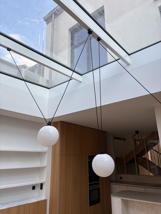 Image 1 of SUSPENSION, LES ACROBATES DE GRAS N°325, OPALINE, Ø25CM, H25CM - DCW ÉDITIONS PARIS