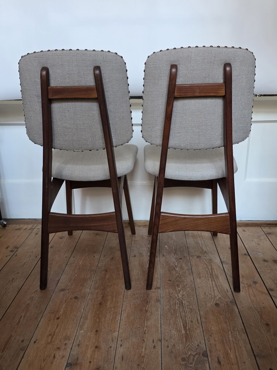 Set aus 2 Mid-Century Modern Esszimmerstühle – Vollständig restauriert in Naturleinen – Wood (photo 4 of 13)