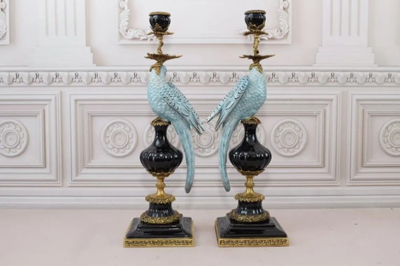 Lussuosa coppia di Portacandele pappagallo in porcellana blu con bronzo – Dipinti a mano e finitura craquelé (photo 2 of 10)