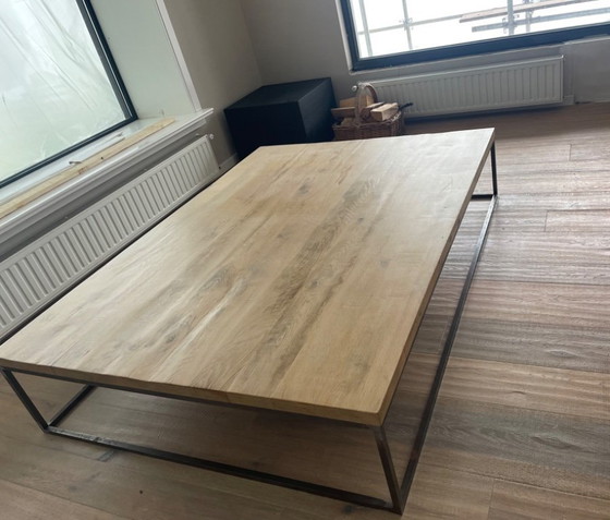 Image 1 of Elegante tavolino in rovere