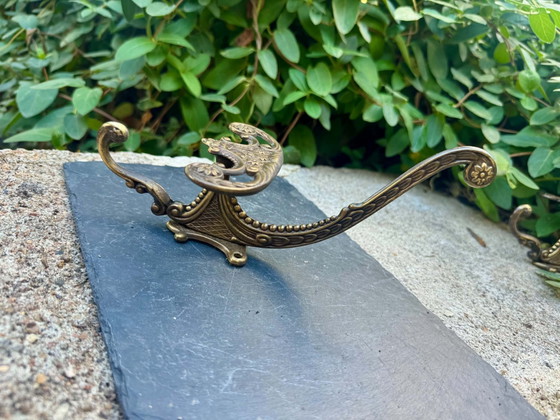 3 vintage baroque brass coat hooks Italy – Decorative Objects (photo 13 of 15)
