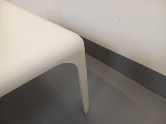 Image 1 of Vierkante salontafel uit de jaren 60, prachtig Italiaans ontwerp van Vico Magistretti voor Studio Artemide Milano