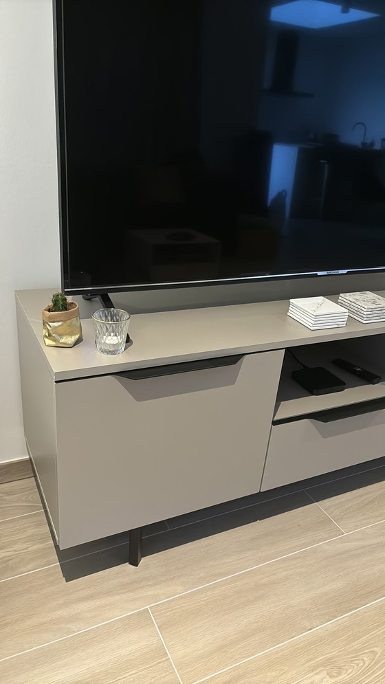 Image 1 of Mobile TV