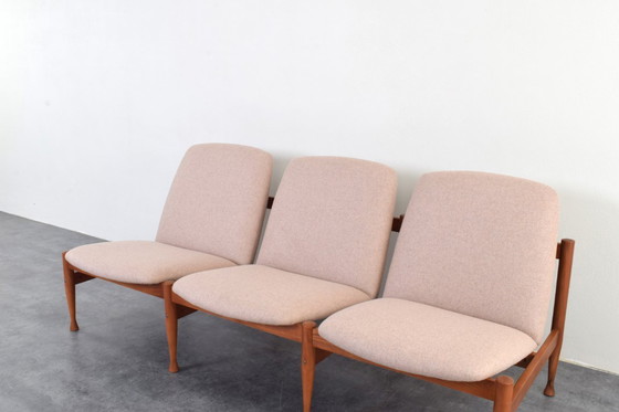 Image 1 of Mid-Century sofa van Marian Grabiński, jaren 60.