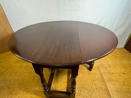 Image 1 of Jacobean Revival massief eiken klaptafel met neerklapbaar blad (circa 1900)