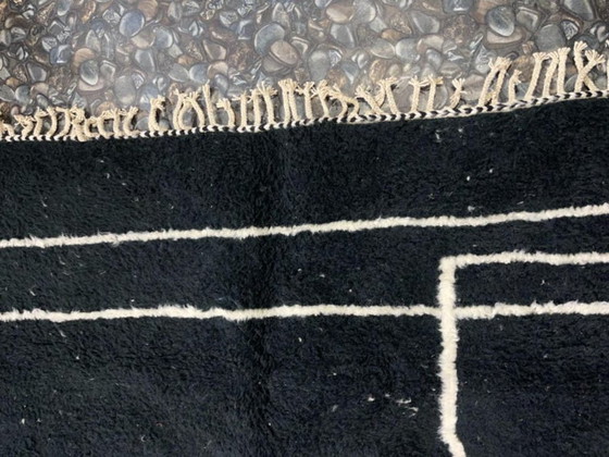 Image 1 of Tapis marocain noire artisanal 250cmx150cm 