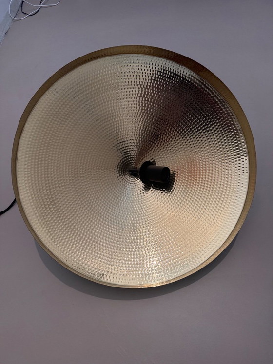 2x Tom Dixon Beat Light Flat Pendant lamp – Metal, Brass (photo 3 of 5)