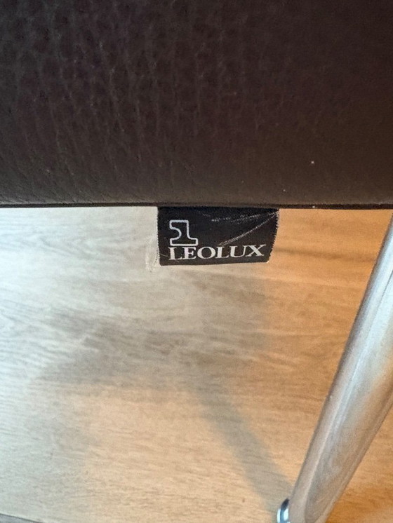 Image 1 of Reposapiés/puf LEOLUX