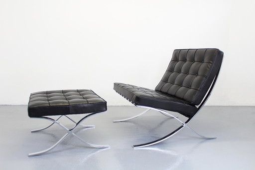 Asientos Knoll de cuero negro de Barcelona Mies Van Der Rohe