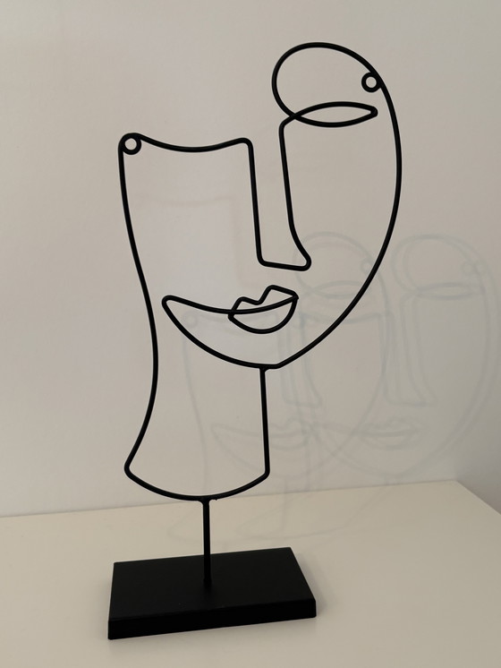 Image 1 of Scultura moderna in filo di acciaio nero