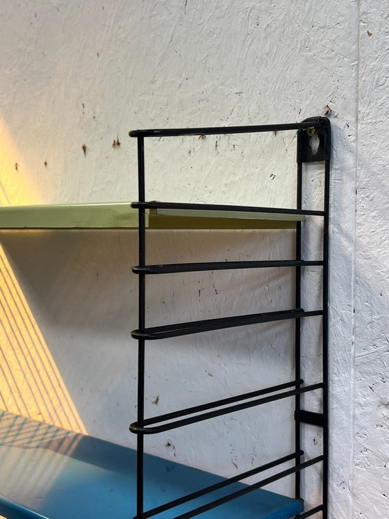 Mobiletto da parete vintage Tomado, 1960, Paesi Bassi – Scaffali a muro, Metal (photo 7 of 10)