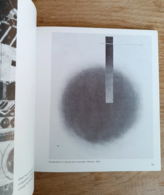 Image 1 of Design e forma: Il corso base del Bauhaus libro