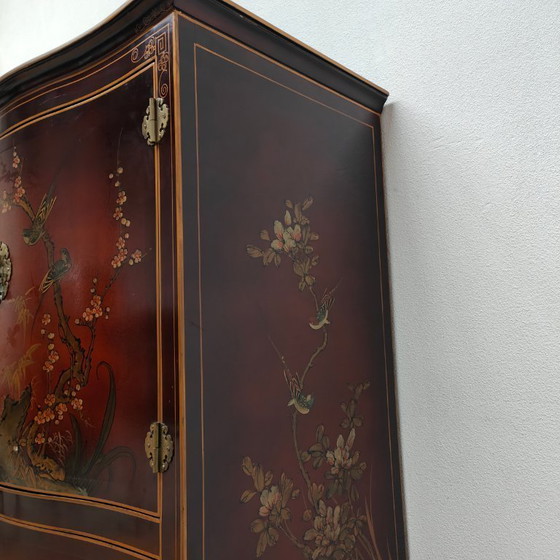 Image 1 of Vintage Chinese bridal cabinet sideboard Chinoiserie cabinet