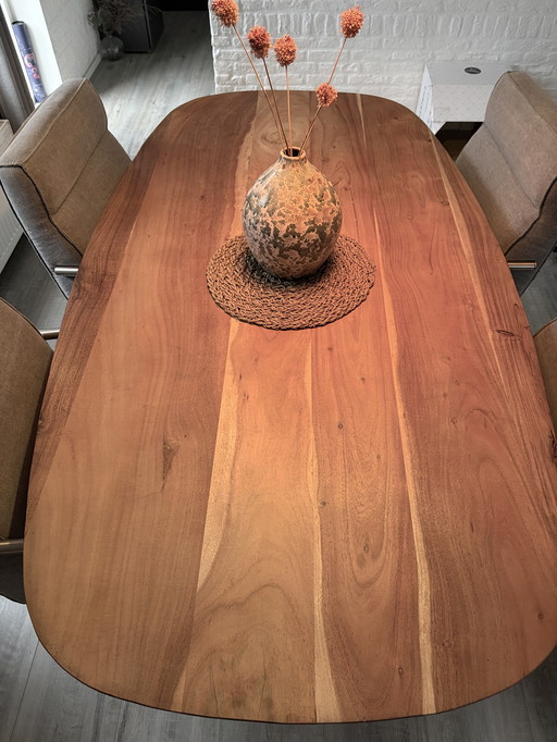 Tavolo da pranzo in legno di mango