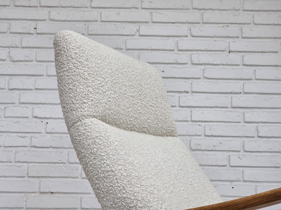 Anni '70, design scandinavo, sedia a dondolo con schienale alto, rivestita. – Sedie a dondolo, Tessile, Legno (photo 7 of 24)
