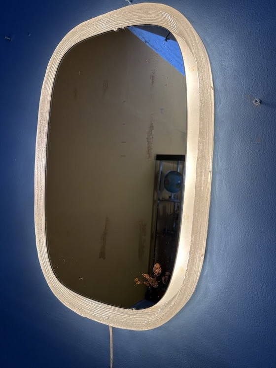 Image 1 of Hillebrand illuminated mirror