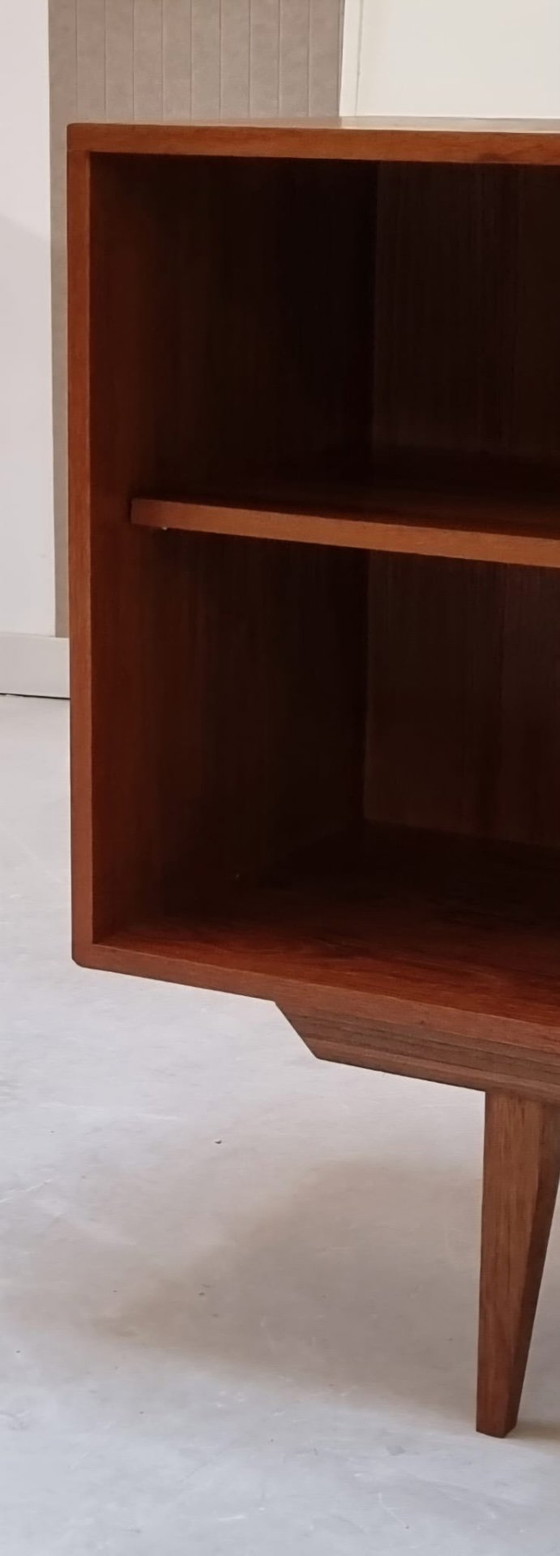 Mid Century Sideboard – Buffetschränke, Wood (photo 11 of 28)