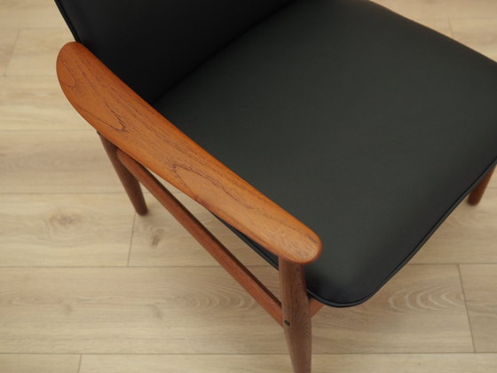Fauteuil lounge de Grete Jalk, cadre en teck massif, revêtement en cuir noir, Danemark, années 1970 – Bois (photo 9 of 15)