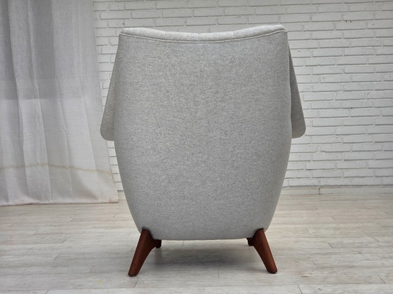 Image 1 of 1970er Jahre, dänischer Sessel mit hoher Rückenlehne und Hocker, Wolle, Teakholz.