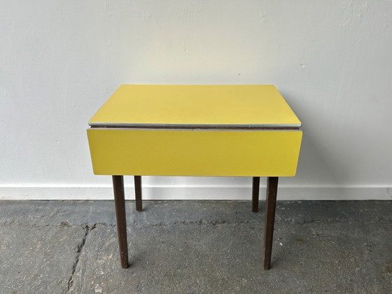 Image 1 of Mid-Century vintage 1960s dining / kitchen / Formica drop leaf table