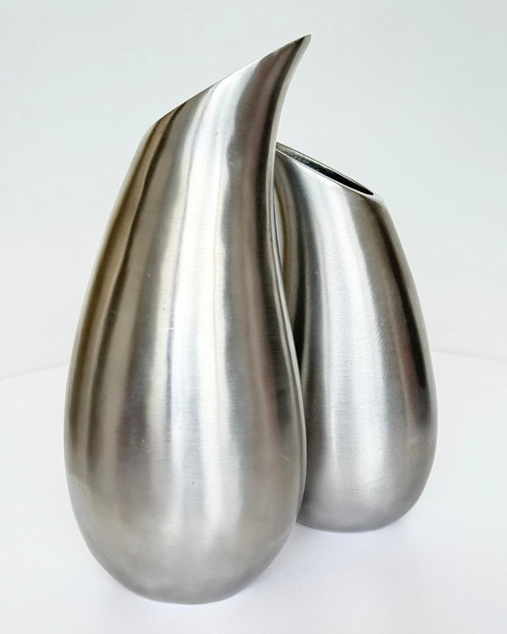 Image 1 of Vintage teardrop shaped vases made of brushed aluminium