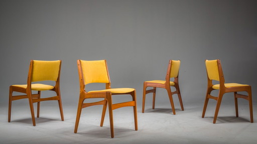 Mid Century Modell 89 Esszimmerstühle, Erik Buch zugeschrieben, Satz von 4