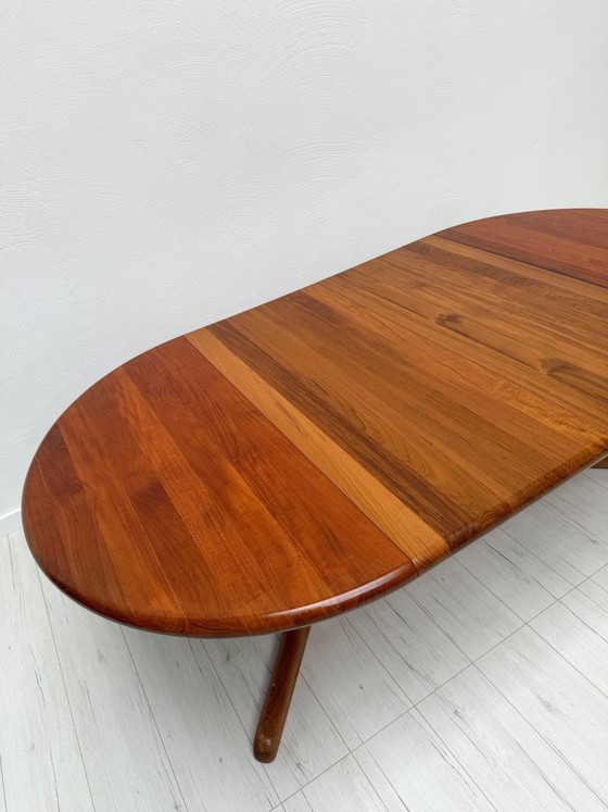 Tavolo da pranzo allungabile rotondo in teak danese vintage anni '70 di Langeskov Møbelfabrik (photo 6 of 8)