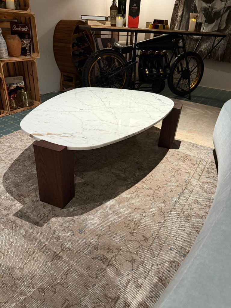 Tavolino in marmo Moroso Gogan €1,995 Whoppah