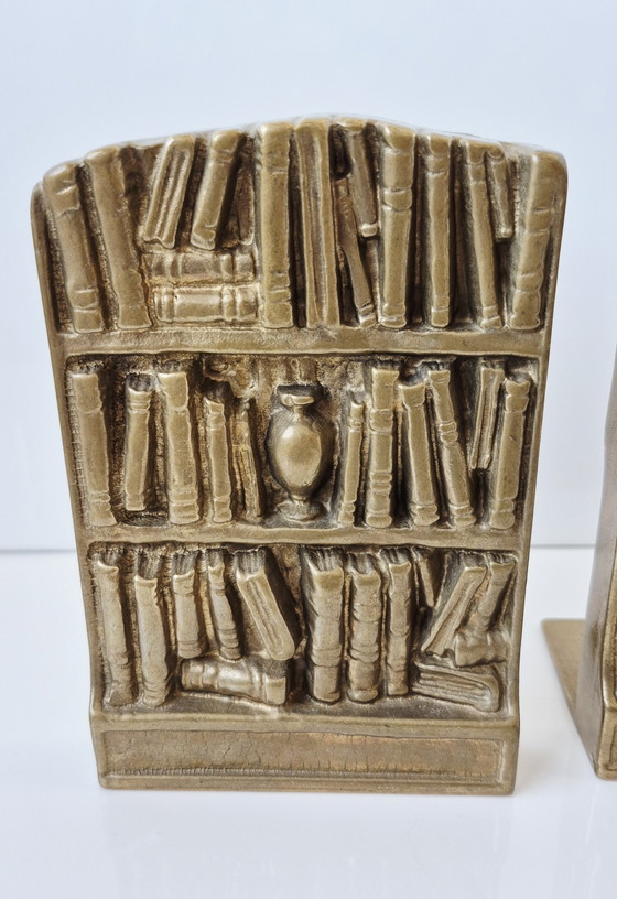 2 sujetalibros antiguos de latón con forma de "libros" – Objetos decorativos, Brass (photo 4 of 9)