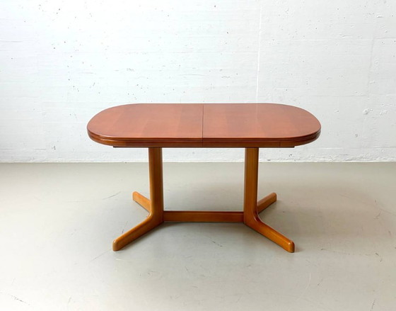 Image 1 of Eleganter Lübke Ausziehtisch aus Kirschholz – zeitloses Design und hochwertige Verarbeitung