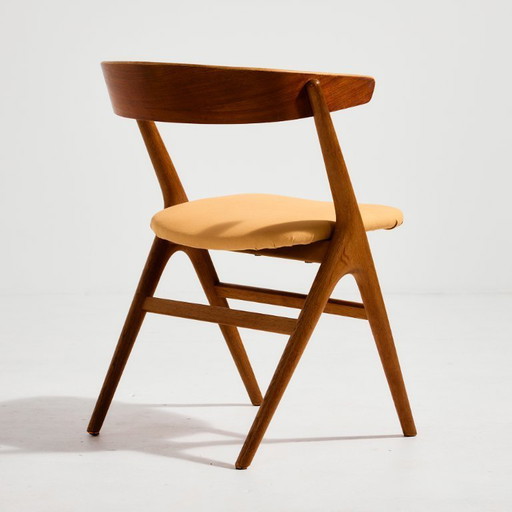 MK10685 No. 9 teak dining chair by Helge Sibast for Sibast Møbler
