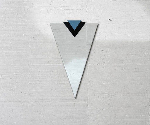 Memphis Design Iceberg ESPE wandspiegel, sculpturaal glazen object, jaren 80