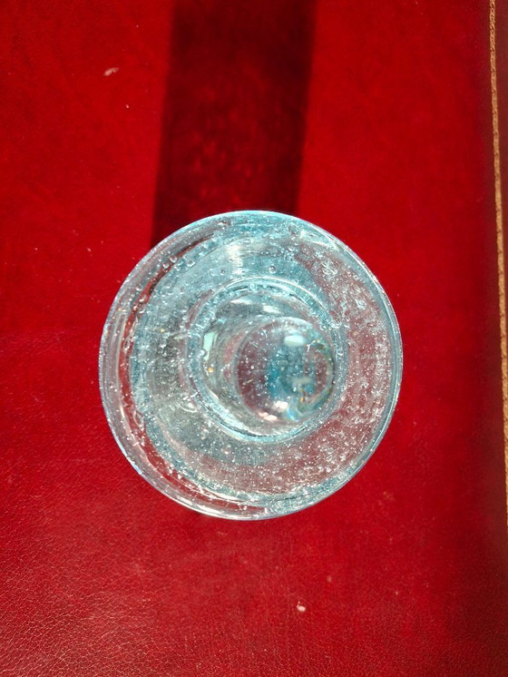 Image 1 of Snoeppot voor verdienstelijke kinderen in gebubbeld glas uit Biot, bekend als apothekerspot, met deksel