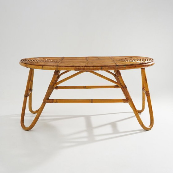Image 1 of Rotan salontafel met ovaal blad, jaren 1950