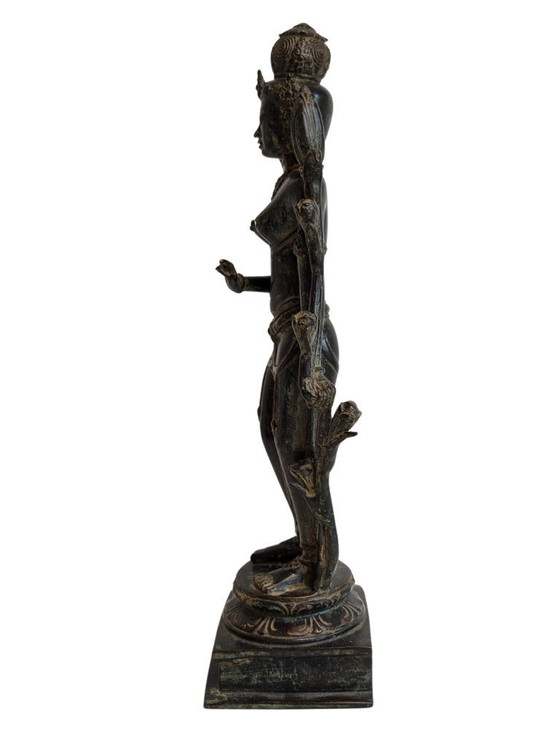 Image 1 of Lakshmi (Sri Devi) en bronze antique – Inde du Sud, XVIIe siècle