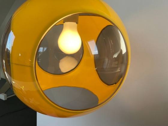 Space Age Lamp Massive Bug Eye, Ball Model Yellow, Vintage, Retro, Pendant lamps, Plastic (photo 7 of 10)